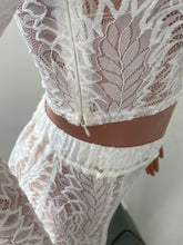 Load image into Gallery viewer, Trinita Lace Set
